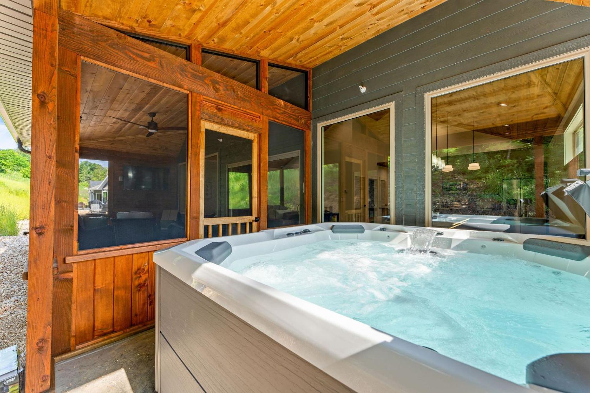 New Ozark Oasis Luxe Cabin Retreat With Hot Tub هوليستر المظهر الخارجي الصورة